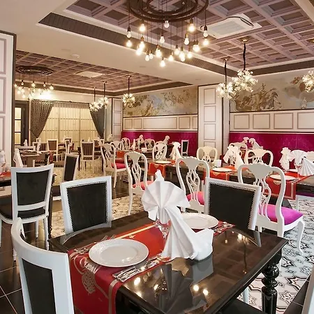 Orange Palace 5*
